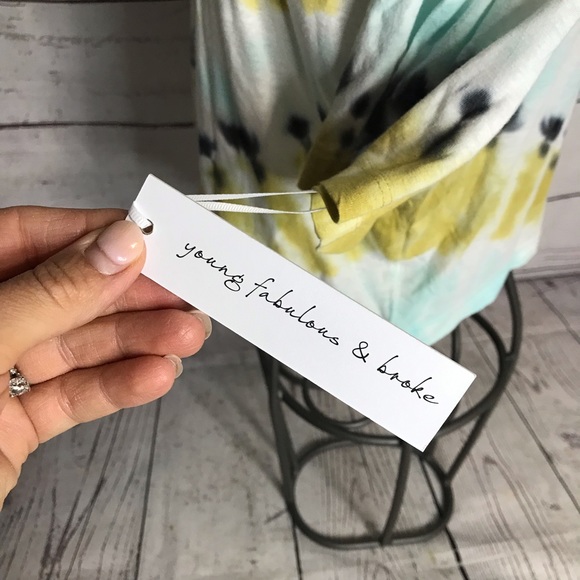 Young, Fabulous & Broke Tie Dye Crewneck Crop Top Tee Size Small - Picture 3 of 10